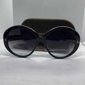 BNIB Tom Ford Terra TF 848 Black Woman's sunglasses